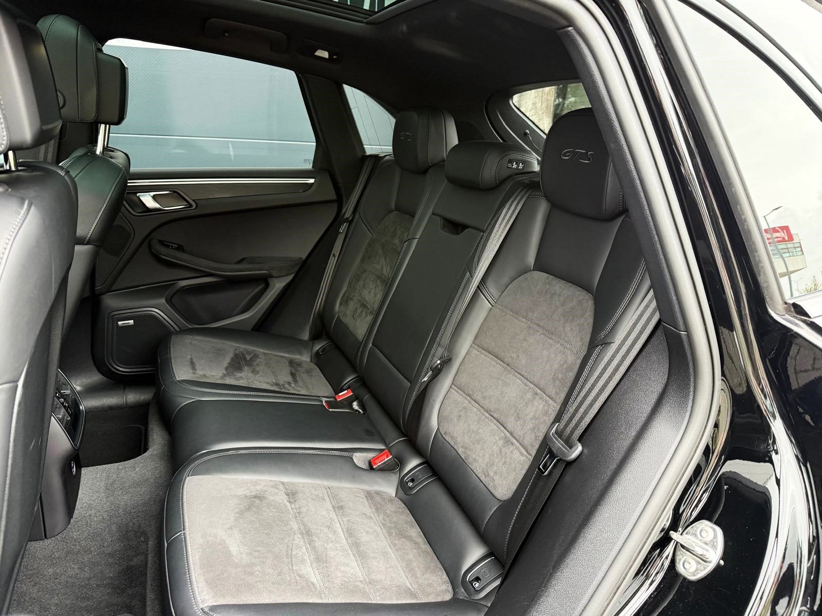 Foto 11 van Porsche Macan 2.9 GTS 1e eigenaar dealeronderhouden