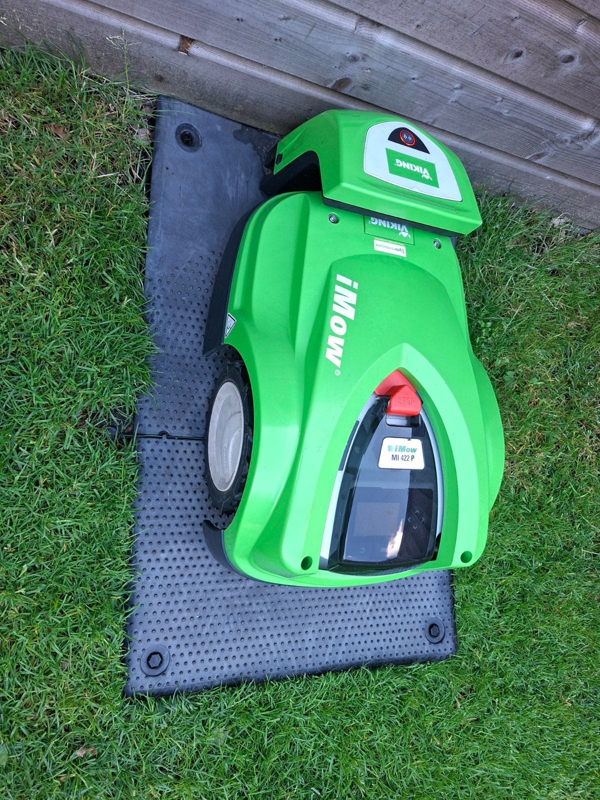 Robotmaaier viking  /stihl 422p compleet, Tuin en Terras, Ophalen, Met regensensor, 20 tot 25 cm, Gebruikt