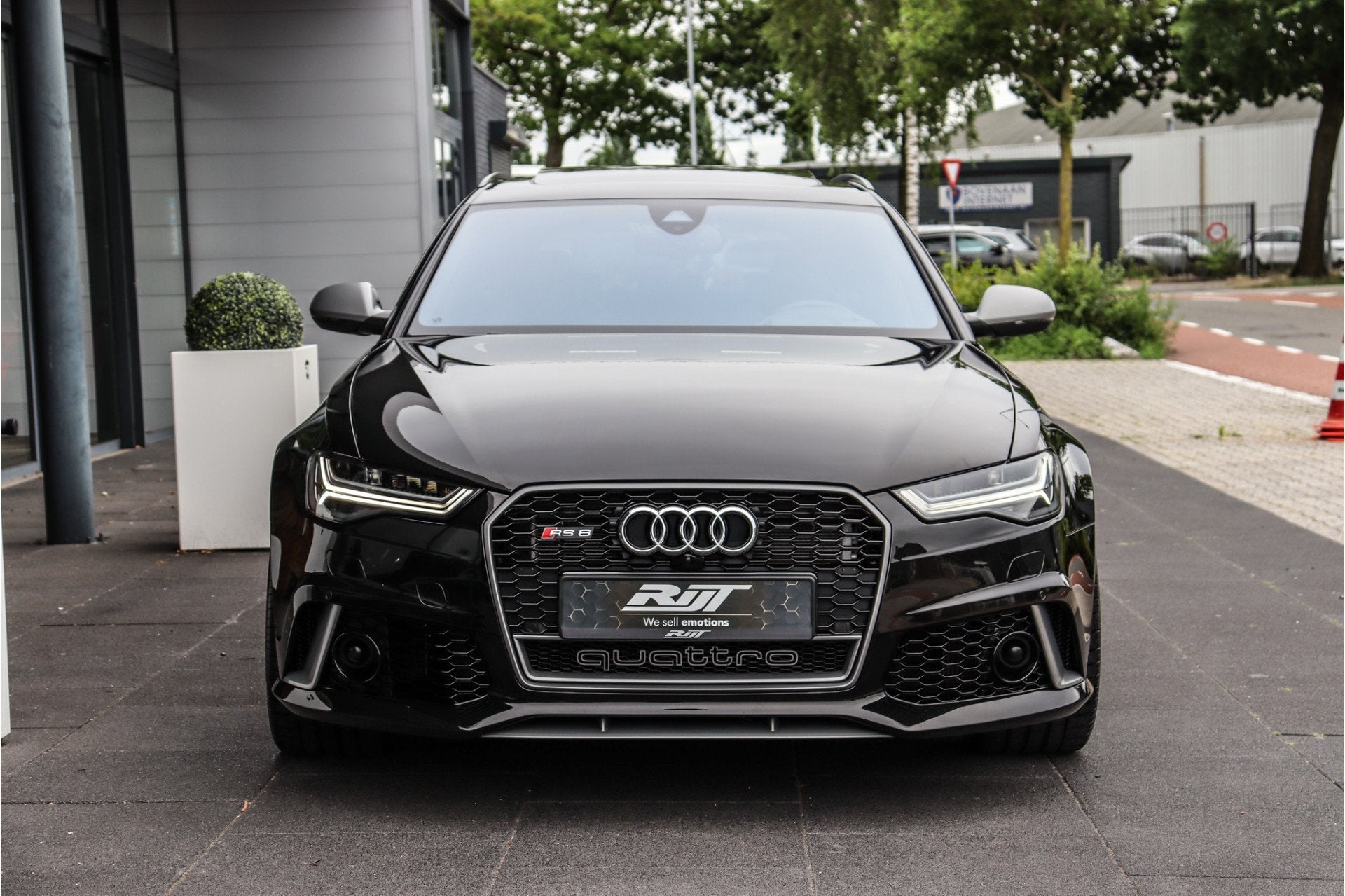 Audi RS6 4.0 V8 Quattro MTM *Akrapovic/Dynamic pakket/Matrix, Auto's, Audi, Automaat, Vierwielaandrijving, Skiluik, 2050 kg