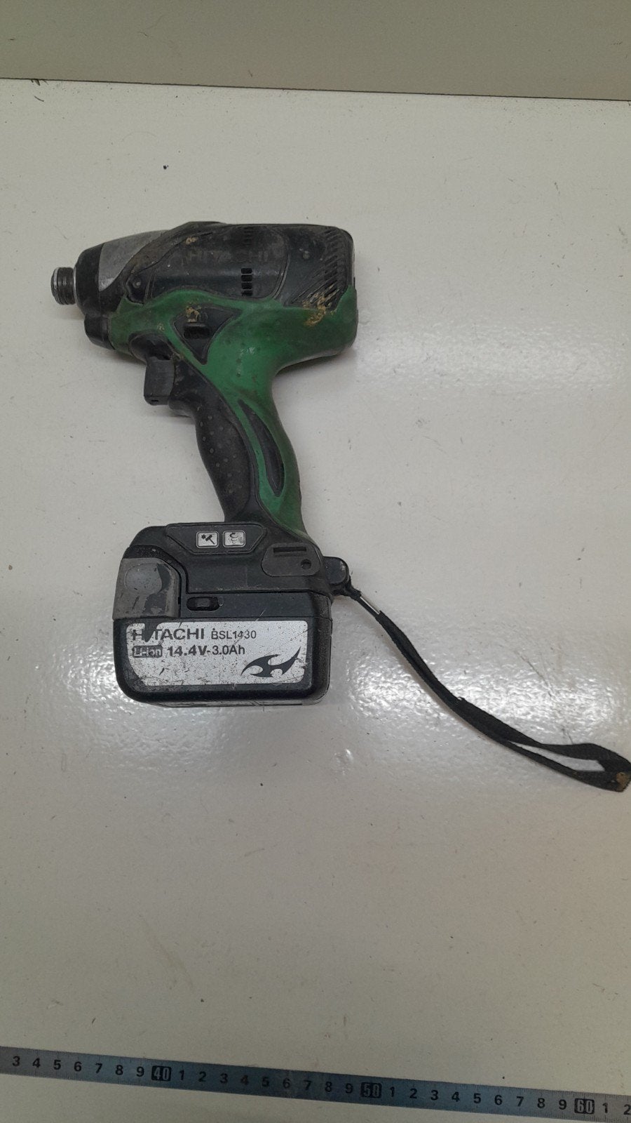 Hitachi accu slagschroefmachine 14,4v slag schroefmachine, Gebruikt, Variabele snelheid, Ophalen of Verzenden, Boor- en Schroefmachine