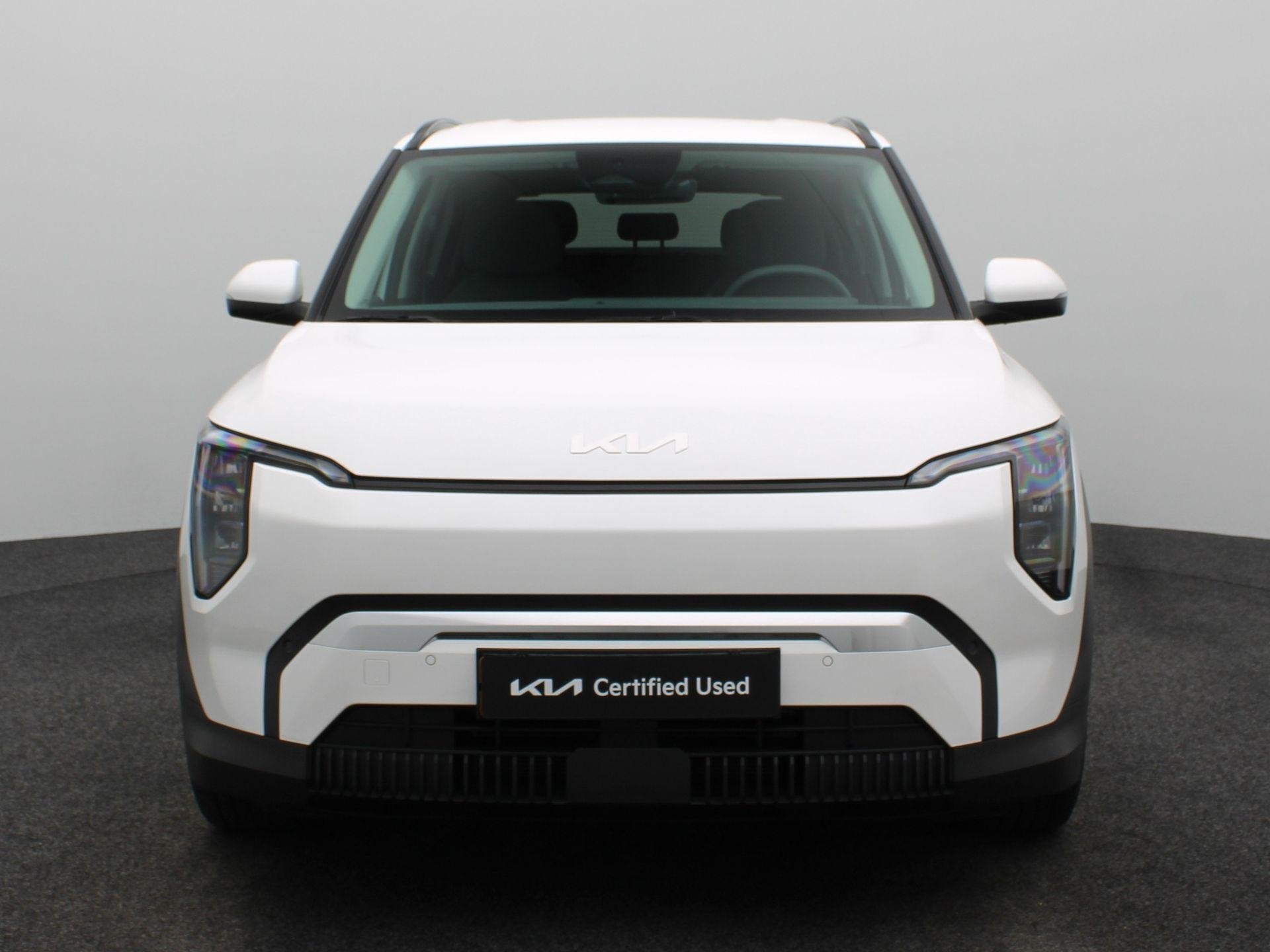 Kia EV3 Plus 81.4 kWh, Auto's, Stof, Wit, Origineel Nederlands, 204 pk