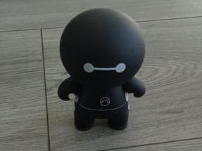 zwarte Bluetooth speaker in Baymax-stijl, Auto diversen, Autospeakers, Ophalen, Gebruikt