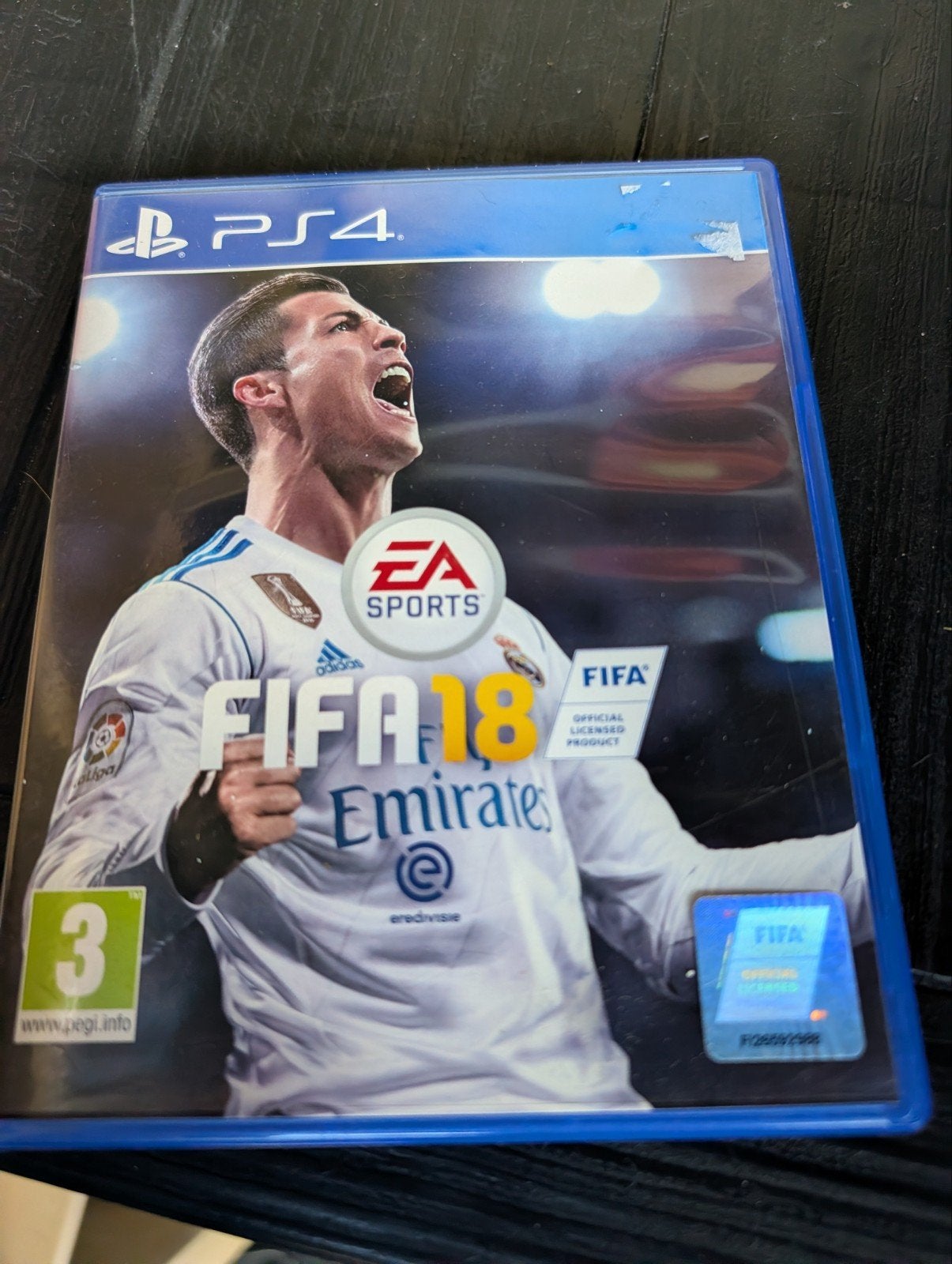 FIFA 18 PS4 - Voetbalgame met Ronaldo op de cover, Ophalen, Zo goed als nieuw, Eén computer, Sport