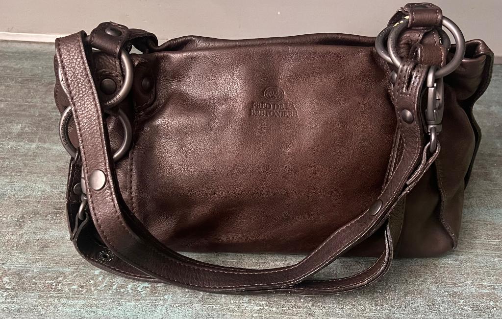 Fred de la Bretoniere. Leren schoudertas., Sieraden, Tassen en Uiterlijk, Tassen | Schoudertassen, Ophalen of Verzenden, Zo goed als nieuw