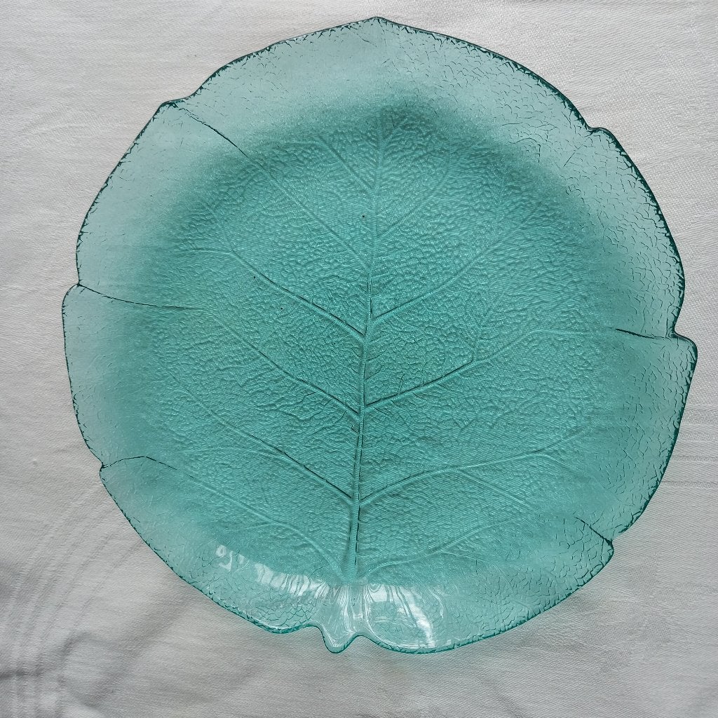 Zeegroene schaal, bladnerf, glas, doorsnee 24 cm, hoogte 2,5, Ophalen of Verzenden