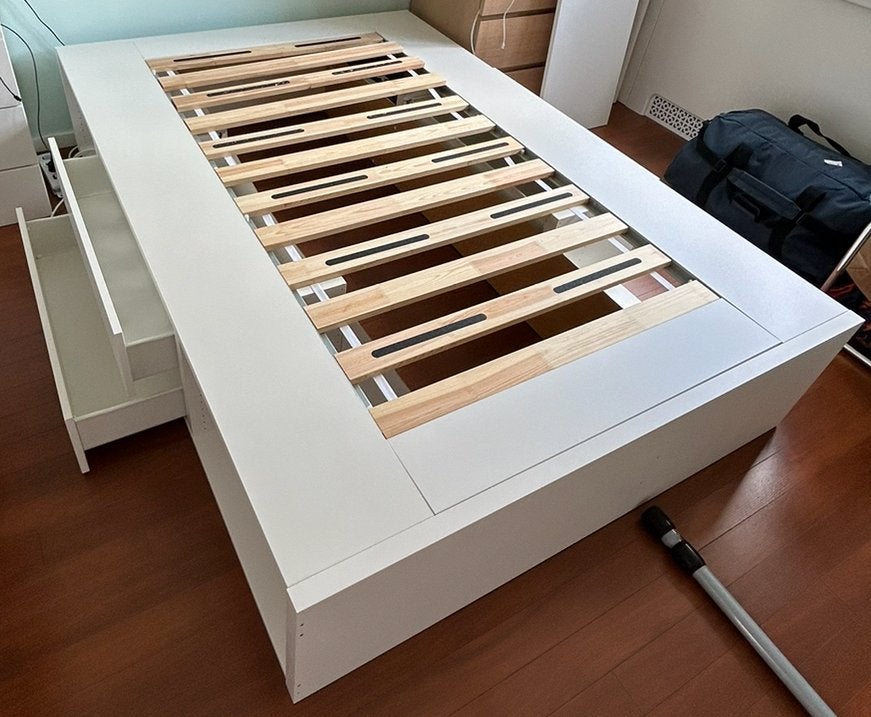 Wit bedframe met opberglades - 140x200 cm, Gebruikt, Wit, Tweepersoons, 200 cm