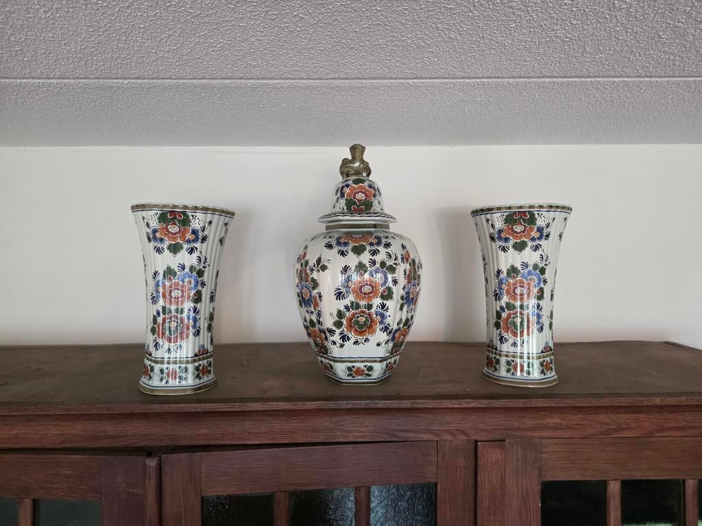 Delfts polychroom vazen set - Handwerk, Antiek en Kunst, Antiek | Vazen, Ophalen