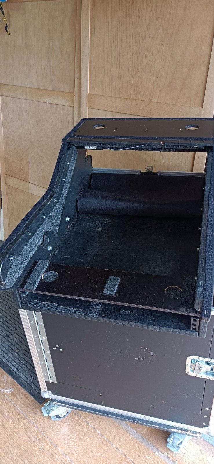 Flipcase voor de Midas M32R mixtafel., Muziek en Instrumenten, Behuizingen en Koffers, Ophalen, Gebruikt, Overige instrumenten