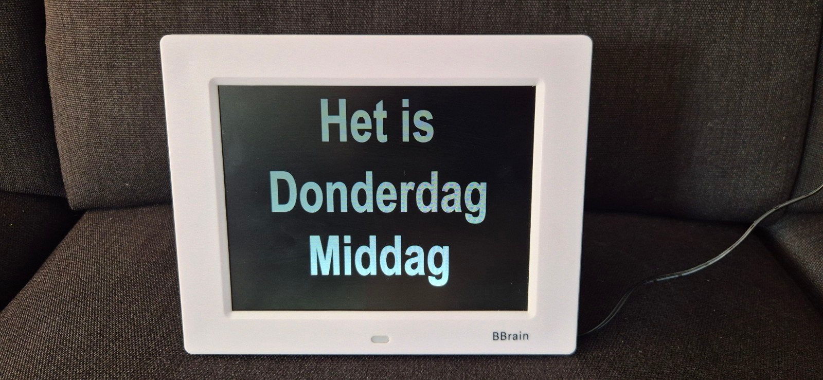 BBrain Seniorenklok/Dementieklok - Digitaal 8 inch, Ophalen of Verzenden, Zo goed als nieuw