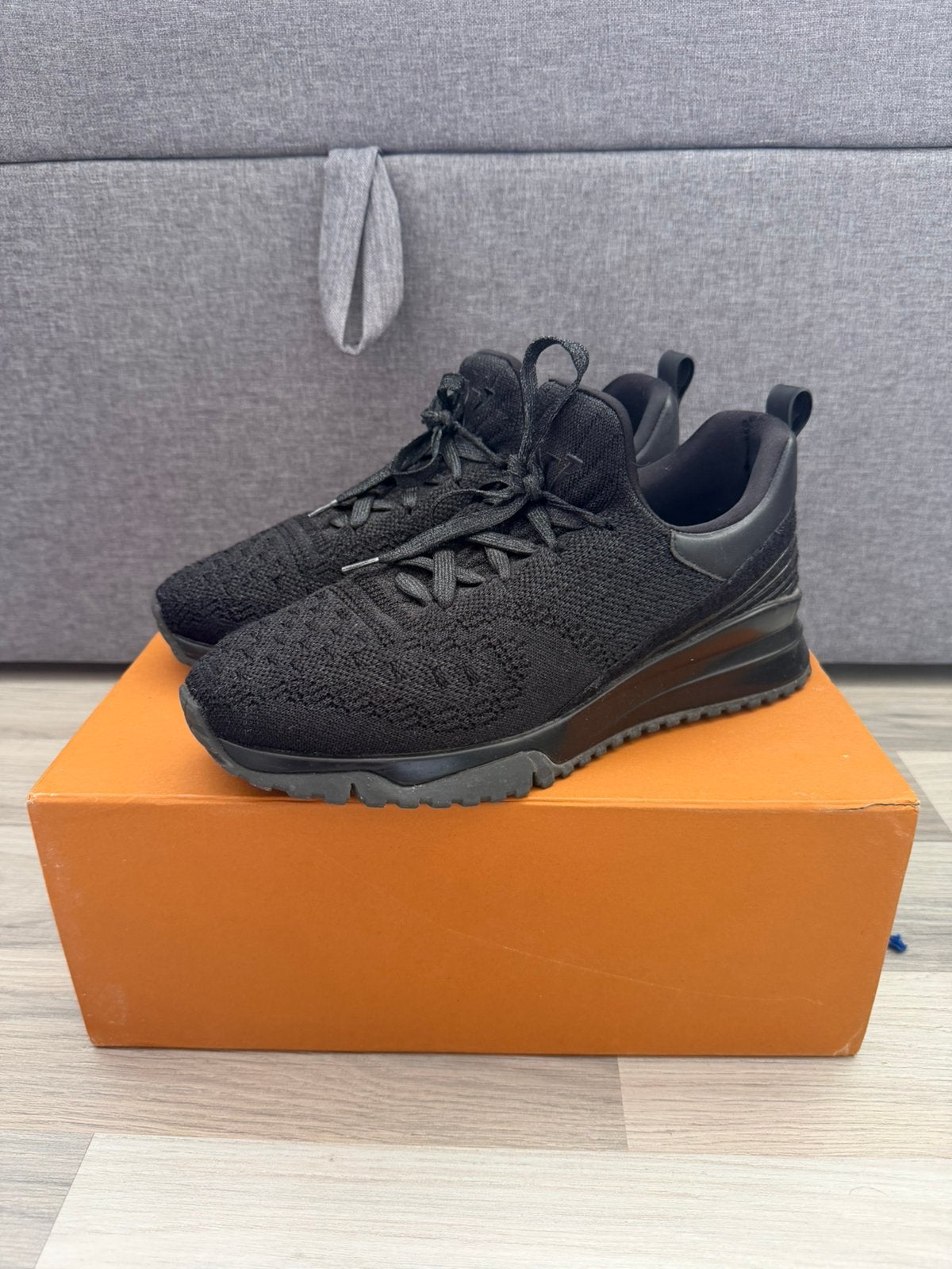 Louis Vuitton sneakers maat 40/41, Kleding | Heren, Schoenen, Ophalen of Verzenden, Zo goed als nieuw