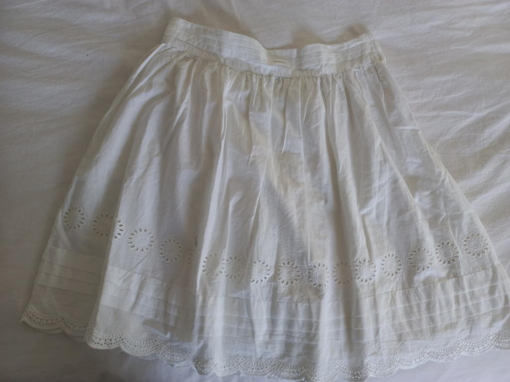 Nieuwe witte broderie rok H&M maat 44, Ophalen of Verzenden