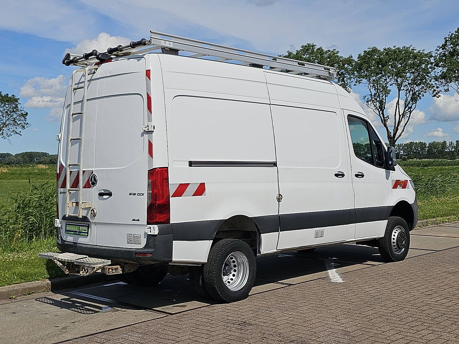 MERCEDES-BENZ SPRINTER 516 cdi 4x4 allrad l2h2, Gebruikt, Euro 6, Mercedes-Benz, Bedrijf