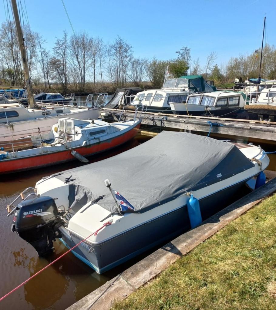 Nette invader v-160, Watersport en Boten, Speedboten, Ophalen