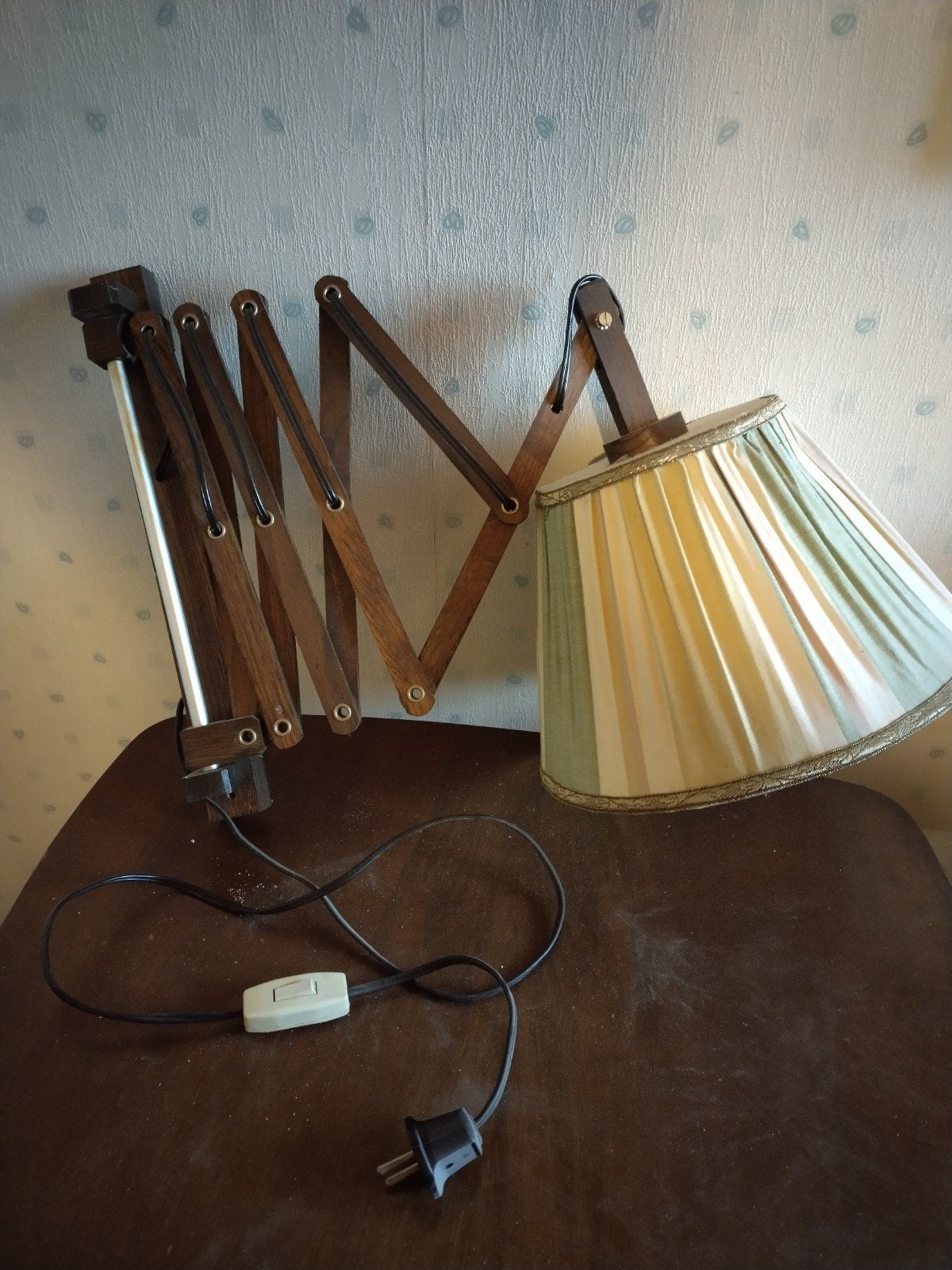 Uitschuifbare wandlamp met harmonica arm en stoffen kap, Ophalen of Verzenden