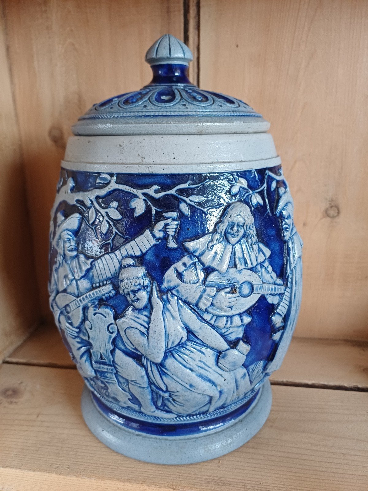 Antieke Kobaltblauwe Tabakspot met Reliëfdecoratie, Ophalen of Verzenden