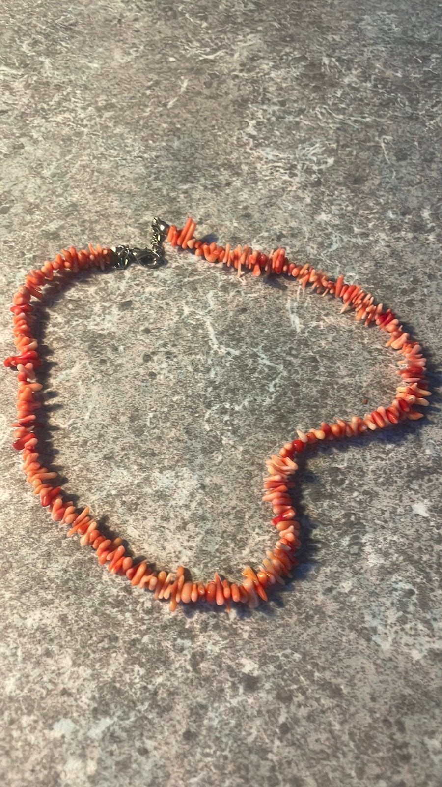 Bloedkoraal ketting 40 cm., Sieraden, Tassen en Uiterlijk, Kettingen, Ophalen of Verzenden, Steen of Mineraal, Rood, Verstelbaar