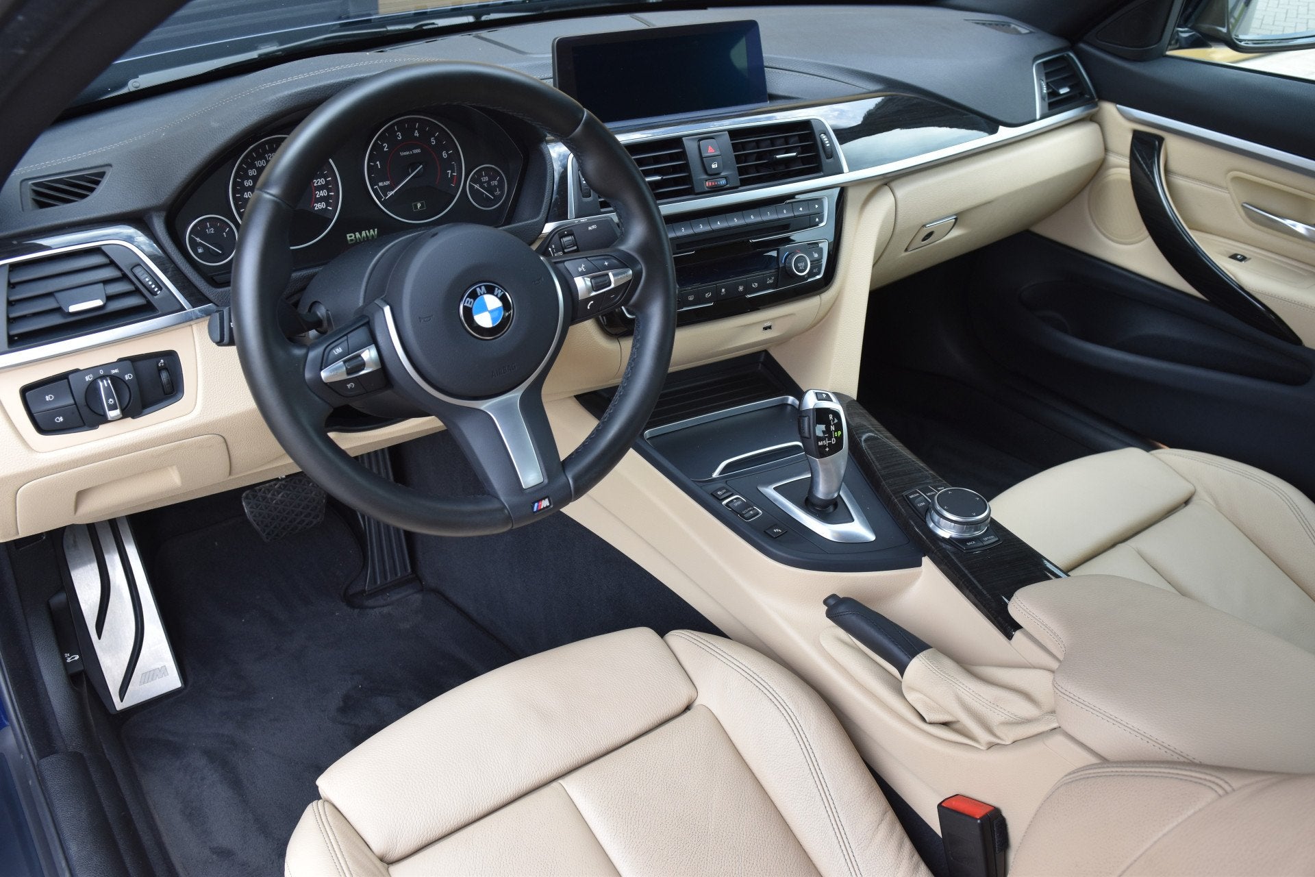 BMW 4 Serie Coupé 418i High Executive * M-Pakket * Stoelmem, Auto's, Automaat, Gebruikt, 4-Serie, Met garantie (alle)