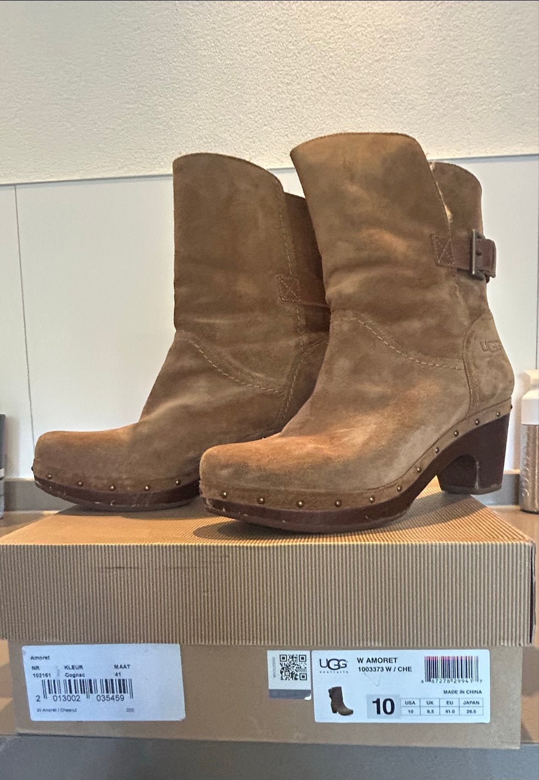 UGG Amoret laarzen - Maat 41, Bruin, Lage of Enkellaarzen, Ophalen of Verzenden, Zo goed als nieuw
