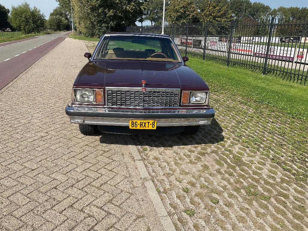Oldtimer chevrolet Malibu lpg 1978 bel vrij € 14.950,00, foto 5