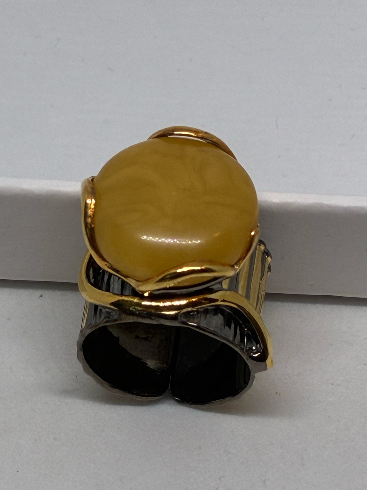 Zilveren ring met natuurlijke amber / barnsteen, Zilver en edelstenen, Info@zilver.com, Geel, Nieuw