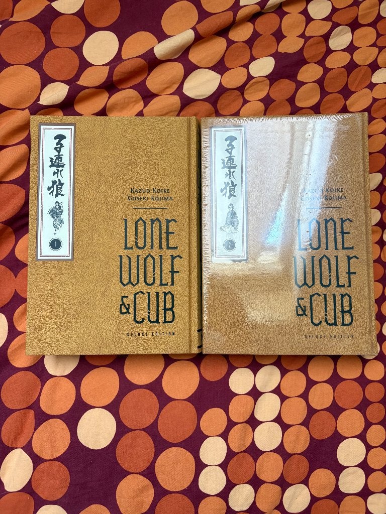 Lone Wolf & Cub Deluxe Edition Vol. 1 & 2 Manga, Kazuo Koike, Goseki Kojima, Ophalen of Verzenden, Zo goed als nieuw, Japan (Manga)