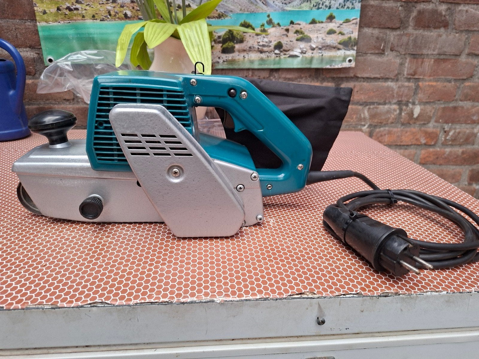 schuurmachine makita, Ophalen of Verzenden, Minder dan 600 watt, Vlakschuurmachine