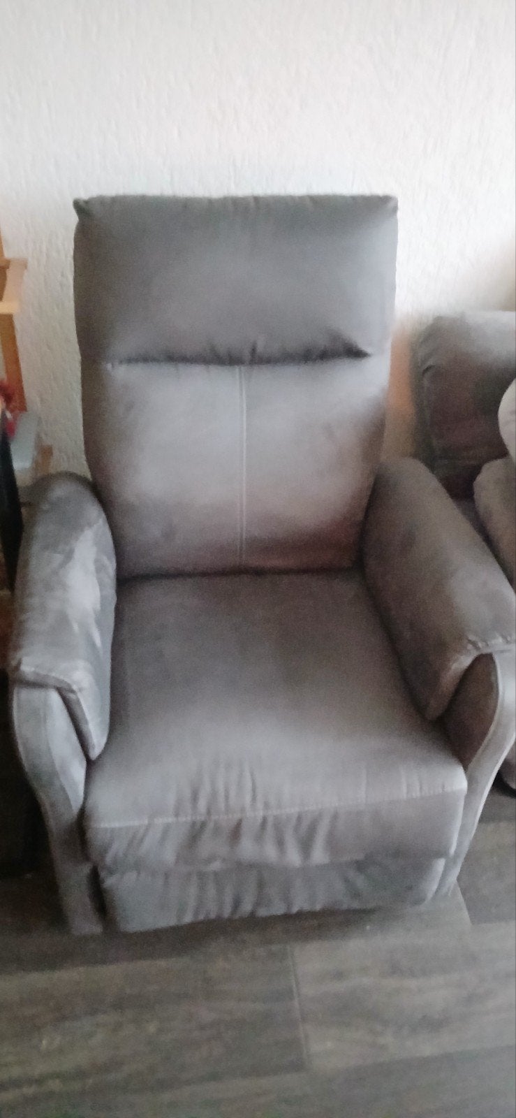 Comfortabele elektrische relaxfauteuil, Ophalen, Gebruikt, 100 tot 125 cm, 75 tot 100 cm