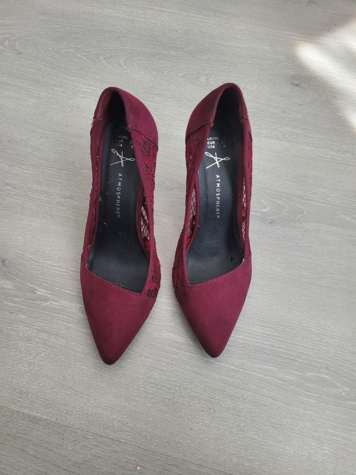 bordeauxrode/burgundy pumps met kant maat 37, Ophalen of Verzenden, Nieuw, Rood