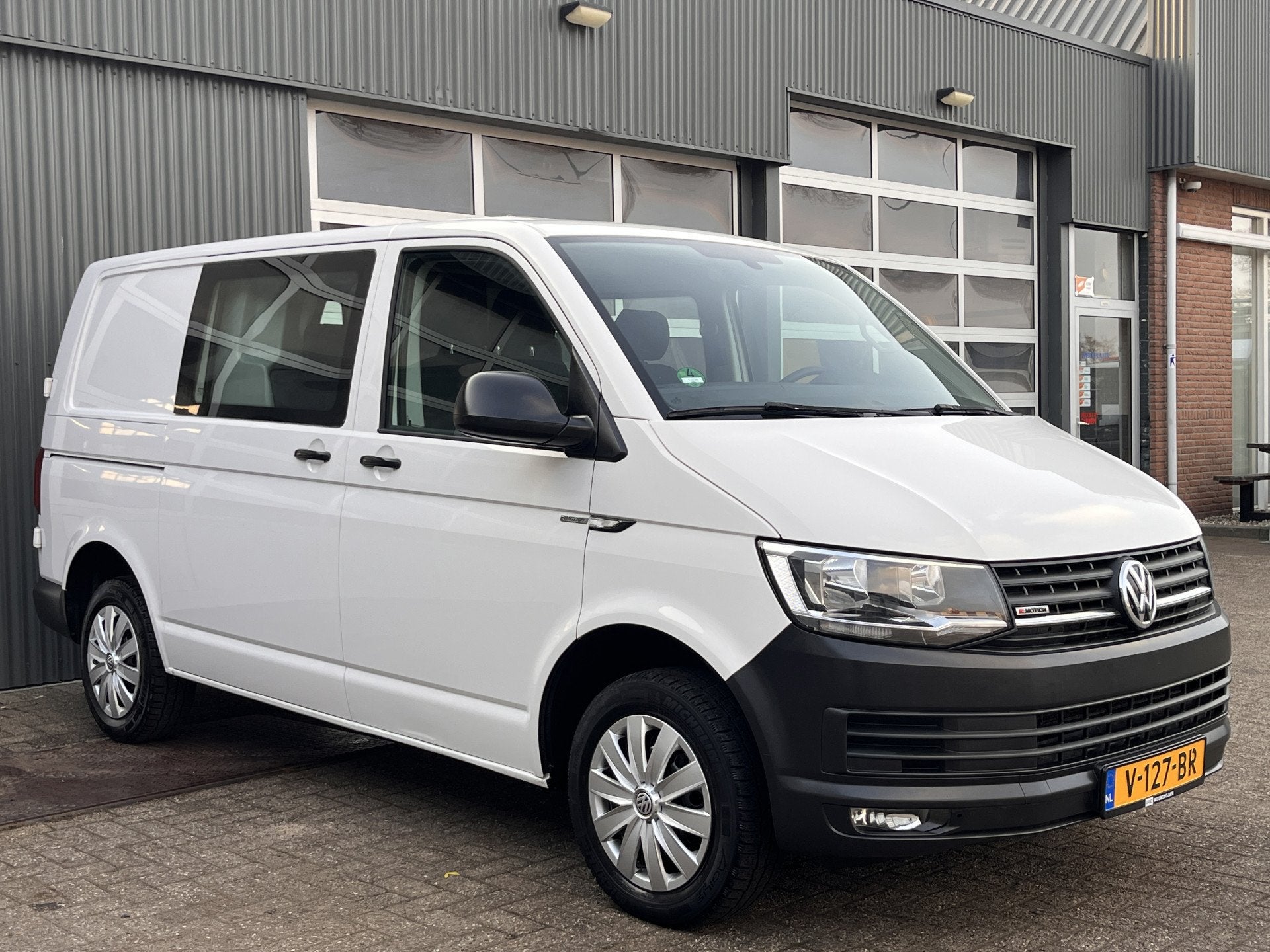Volkswagen Transporter 2.0 TDI L1H1 DC 4 Motion 150pk Airco, Automaat, Stof, Gebruikt, 4 cilinders