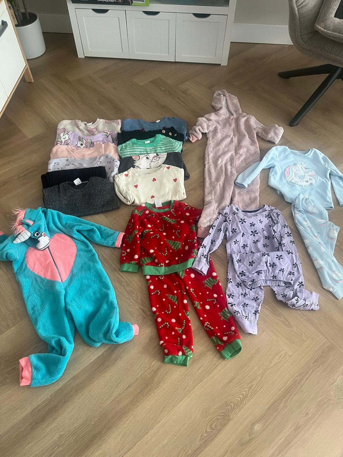 Pyjama's en huispakken voor meisjes - Maat 92-104, Kinderen en Baby's, Kinderkleding | Kinder-kledingpakketten, Ophalen of Verzenden