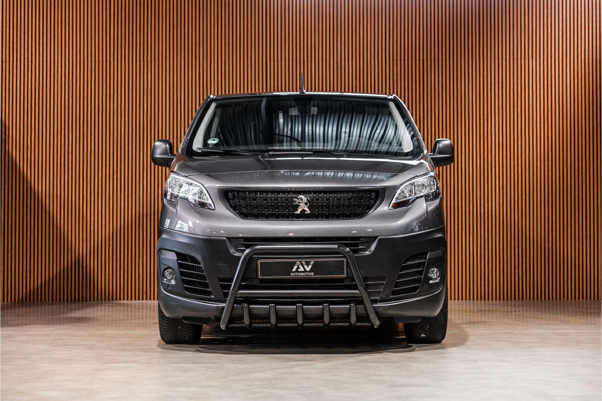 Peugeot Expert 2.0 BlueHDI 180 Long Premium DC | Dubbel cabi, Parkeersensor, Stof, Gebruikt, 4 cilinders