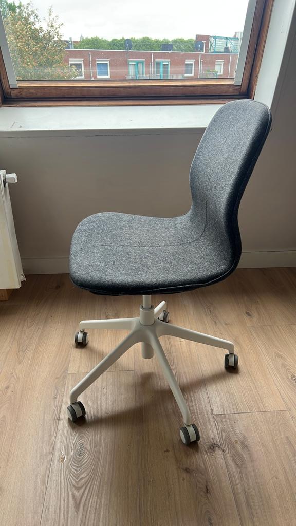 Ikea Langfjall bureaustoel, Huis en Inrichting, Bureaustoelen, Ophalen, Zo goed als nieuw, Zwart