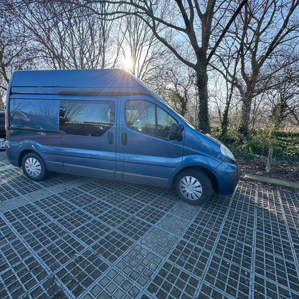 Rolstoelbus met invalidelift Opel Vivaro 2.0 Cdti 84KW BV, Auto's, 1995 cc, Zwart, 4 cilinders, Blauw