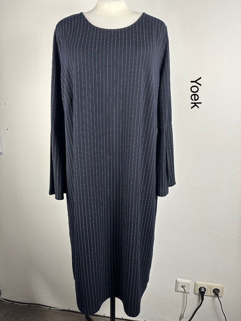 Yoek Jurk  (mt: 50/52) 21,3/9538, Yoek, Maat 46/48 (XL) of groter, Ophalen of Verzenden, Zo goed als nieuw