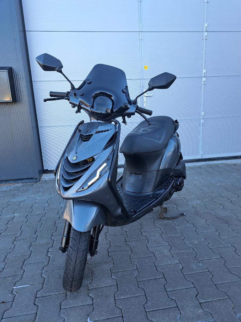 Piaggio Zip 4T 50cc Argaat Grijs | Full Led | Garantie ✅, Overige modellen, Maximaal 45 km/u, N.V.T., Zo goed als nieuw
