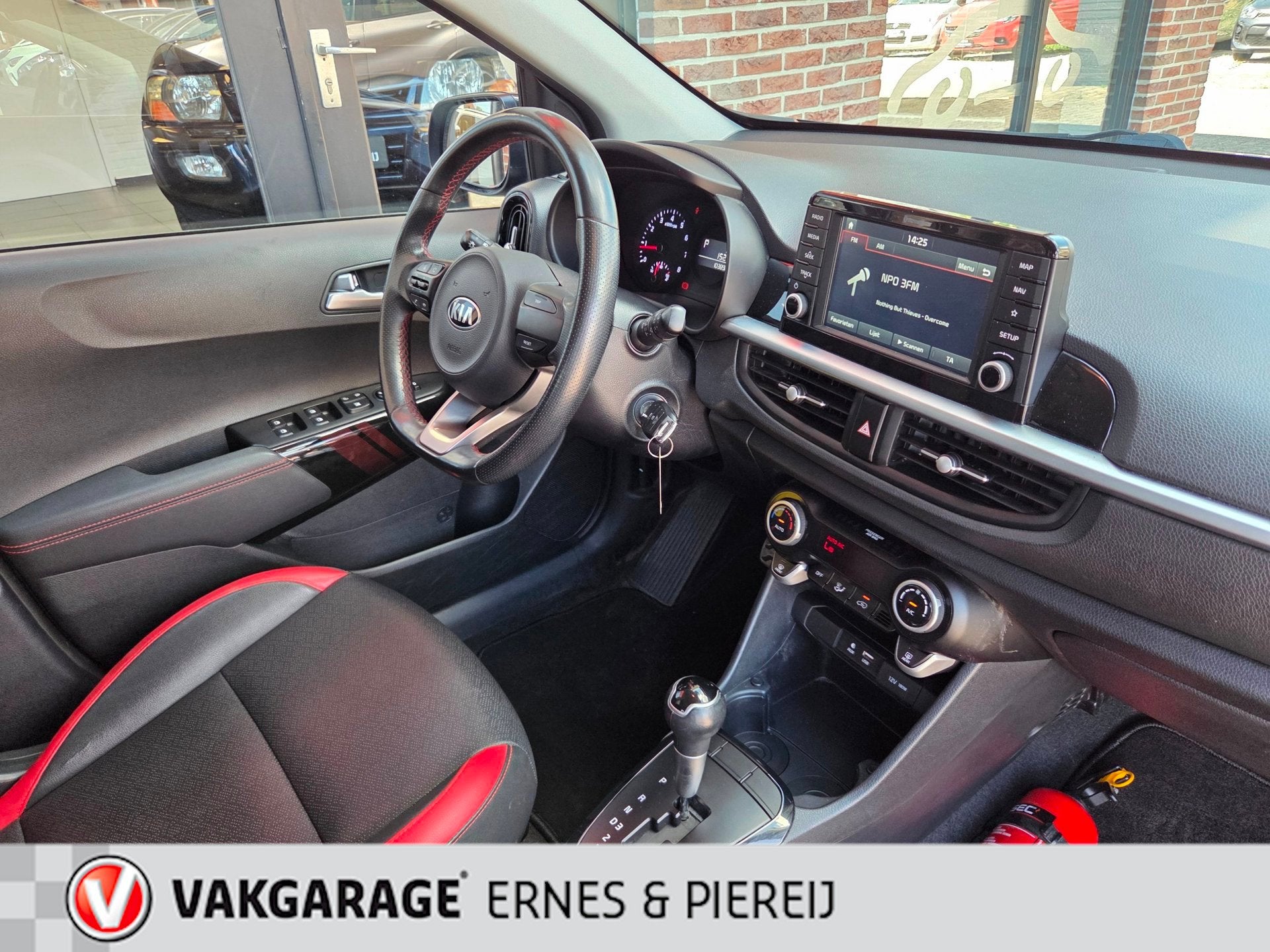 Kia PICANTO 1.2 GT Line *Garantie mogelijk tot 06-12-2028, Auto's, Gebruikt, 4 cilinders, Zwart, Leder