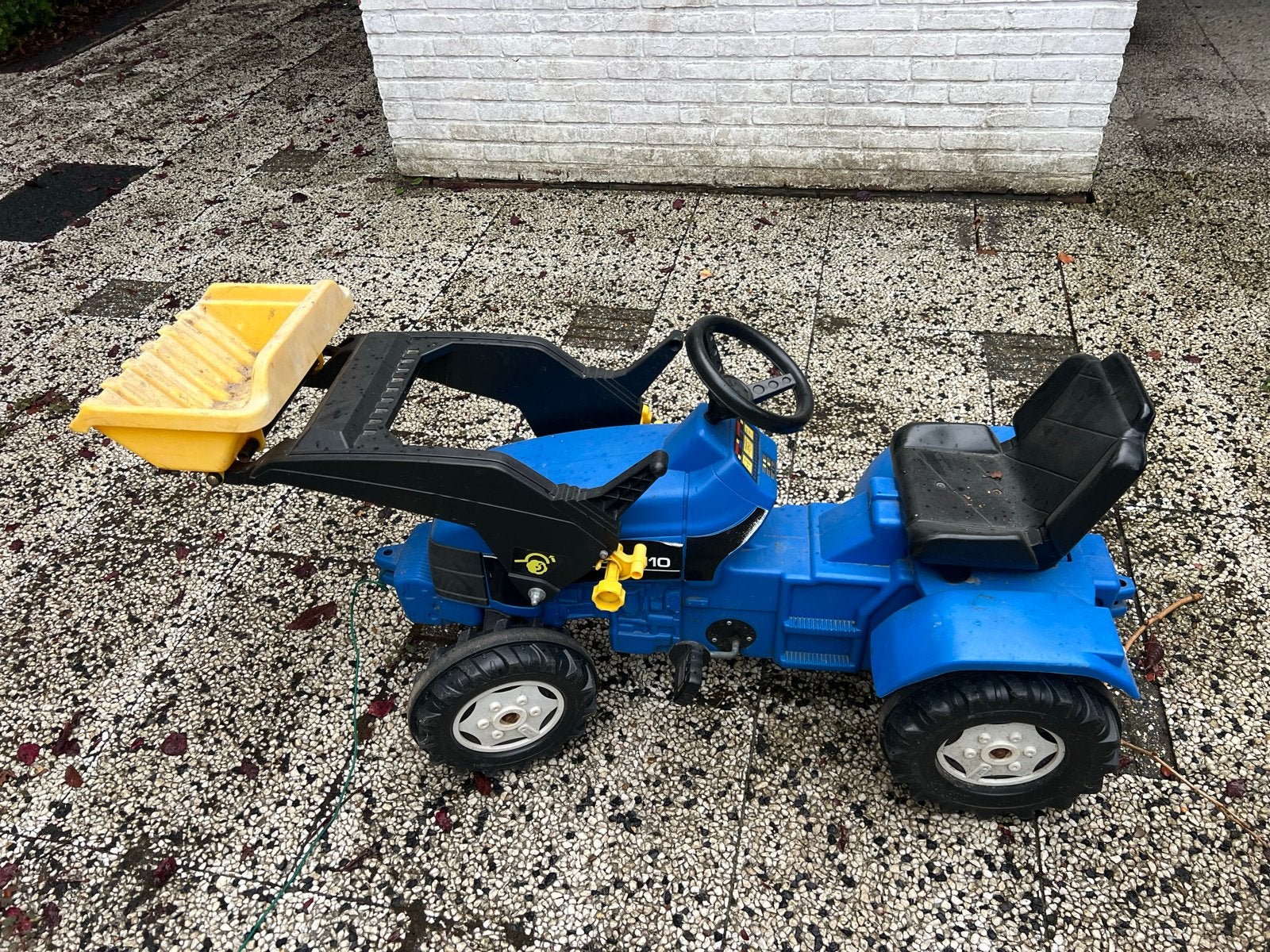 Blauwe traptractor met voorlader en aanhanger, Ophalen, Gebruikt, Trapvoertuig