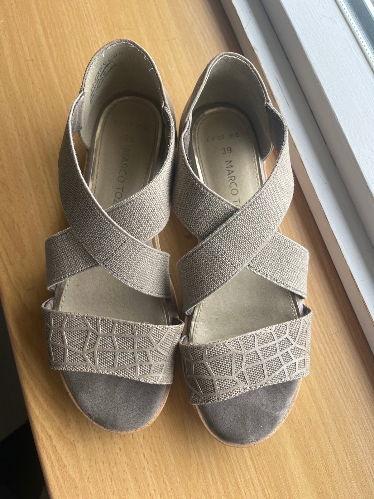 Marco Tozzi sandalen 39 beige comfortabel - Nieuwstaat!, Ophalen of Verzenden, Zo goed als nieuw, Beige, Sandalen of Muiltjes