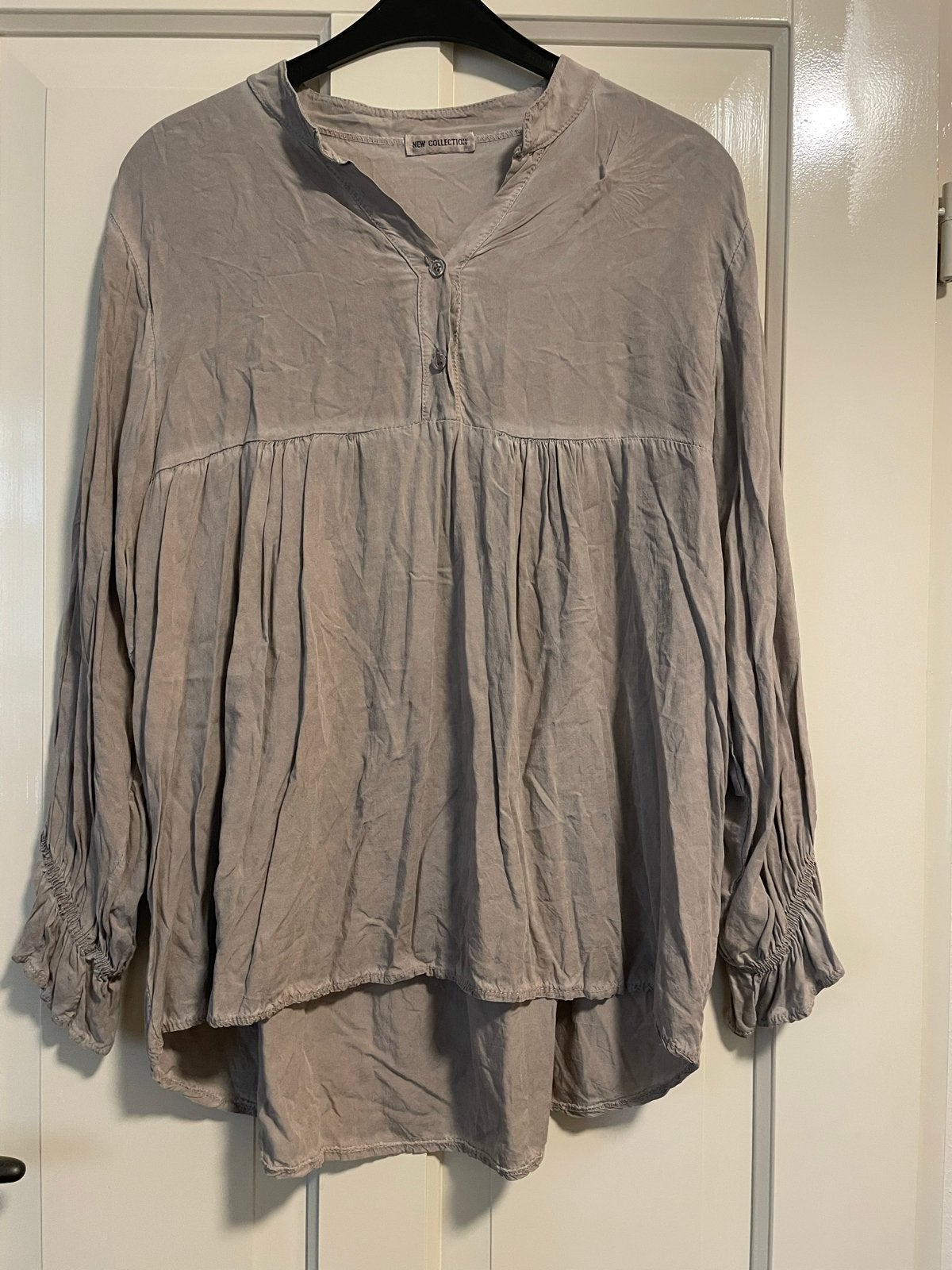 Stijlvolle blouse met lange mouwen - Maat 52, Ophalen of Verzenden, Gedragen, Grijs, Blouse of Tuniek