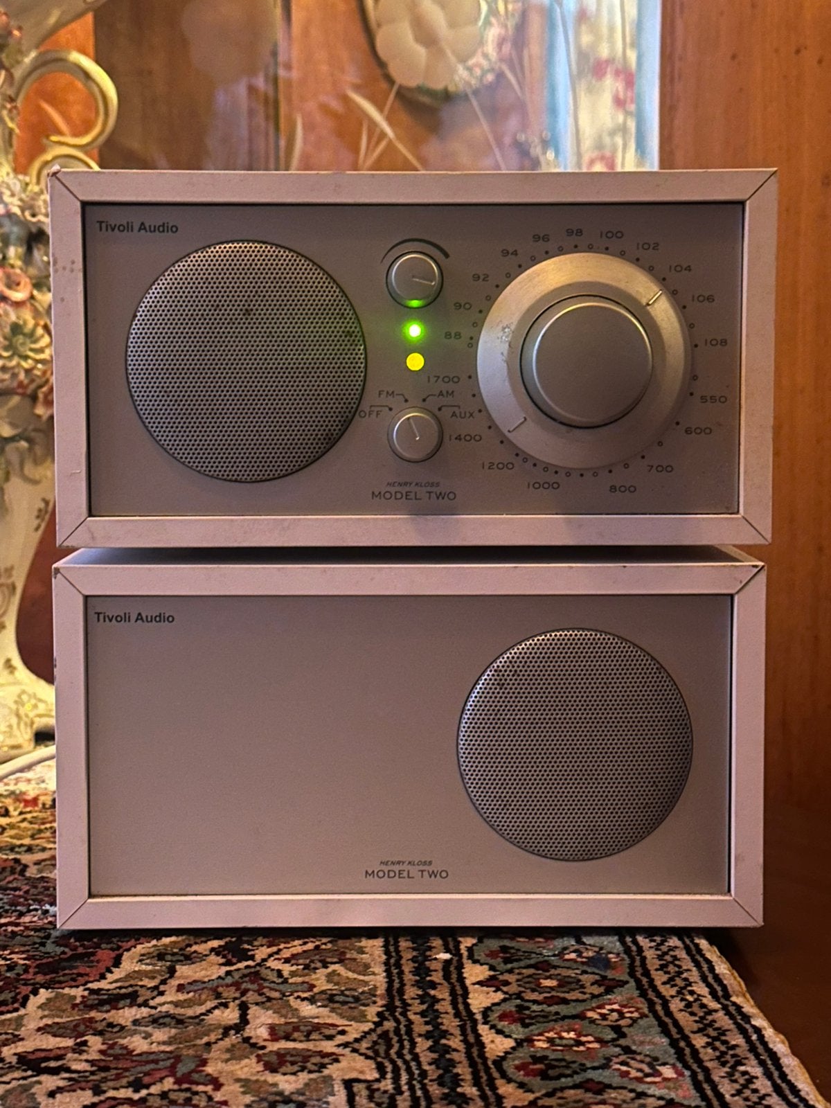 Tivoli Audio Henry Kloss Model Two Radio met externe speaker, Verzenden, Gebruikt, Radio