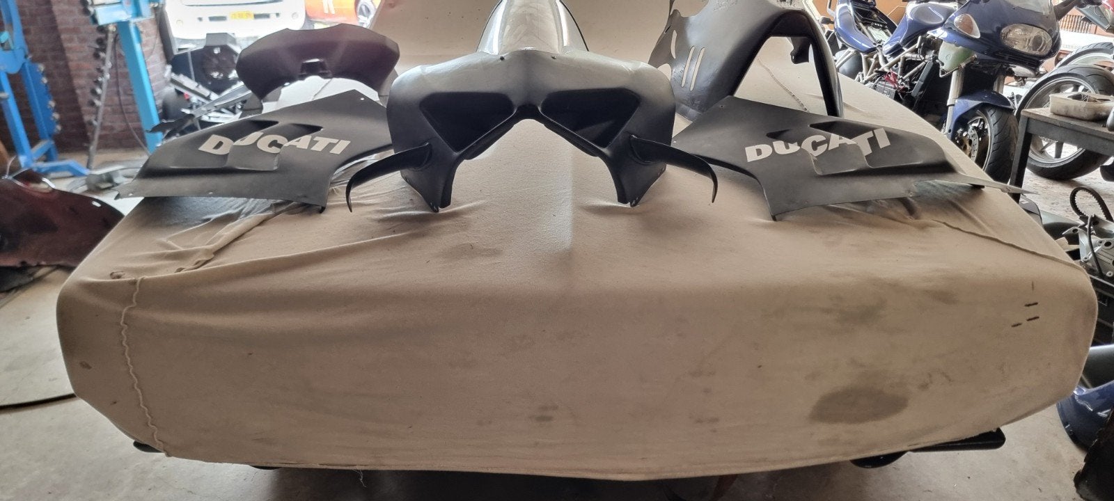 Ducati panigale    circuit kuipset, Motoren, Ophalen of Verzenden