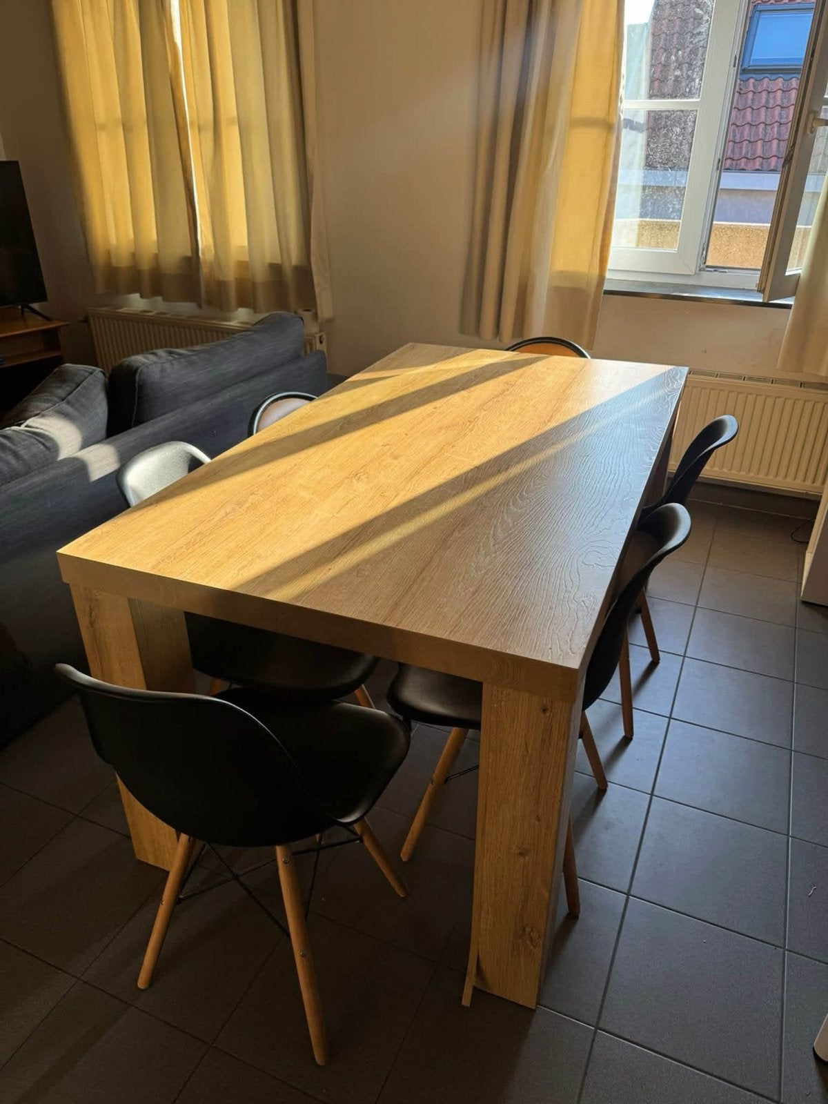 (Kot)meubels te koop | Tafel, zetel, kasten,… | 1 pakket, Ophalen, Gebruikt, 100 tot 150 cm, 50 tot 100 cm