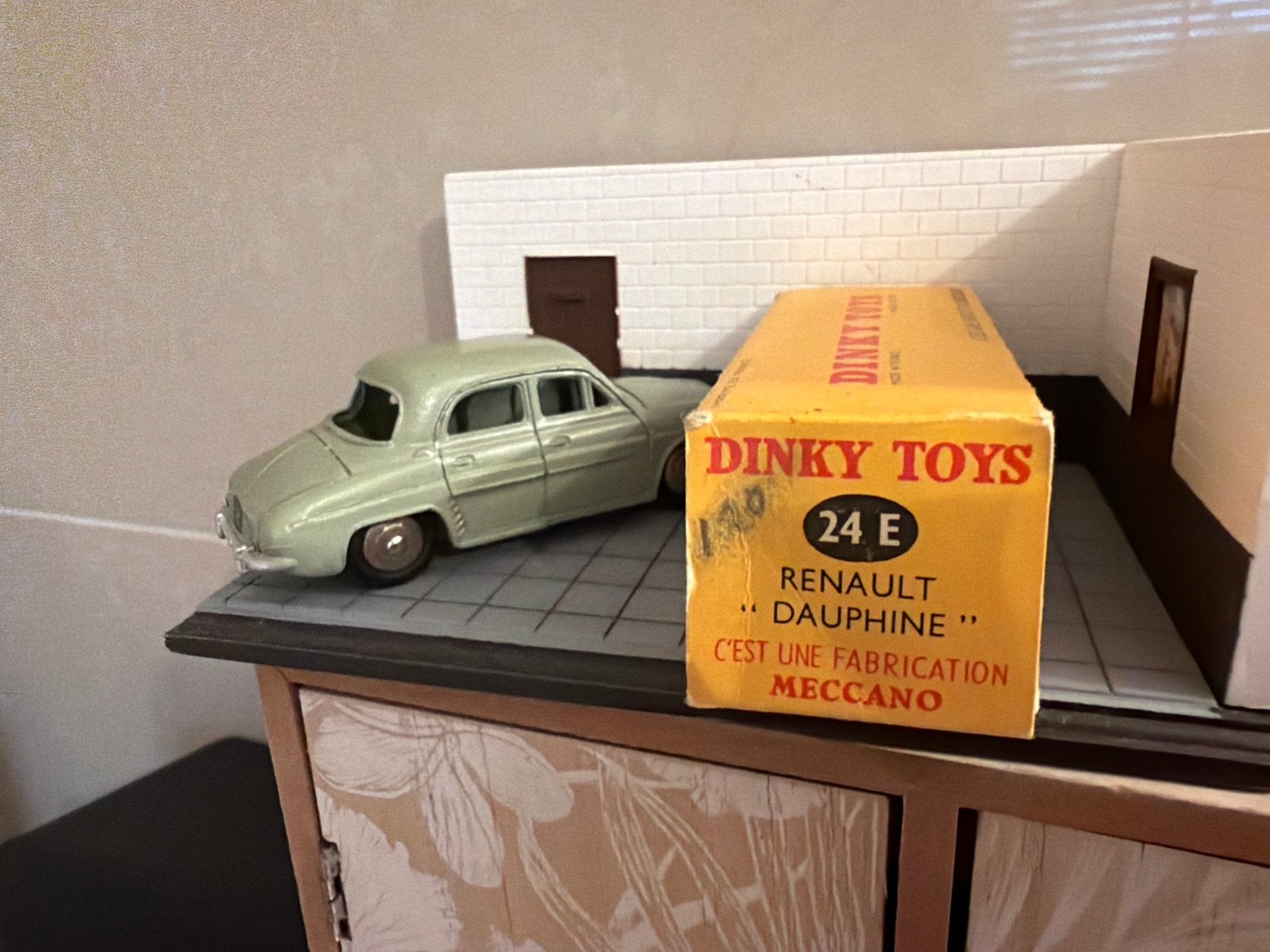 Dinky Toys Renault Dauphine - Nieuw in de doos, Auto, Nieuw, Dinky Toys, Ophalen of Verzenden