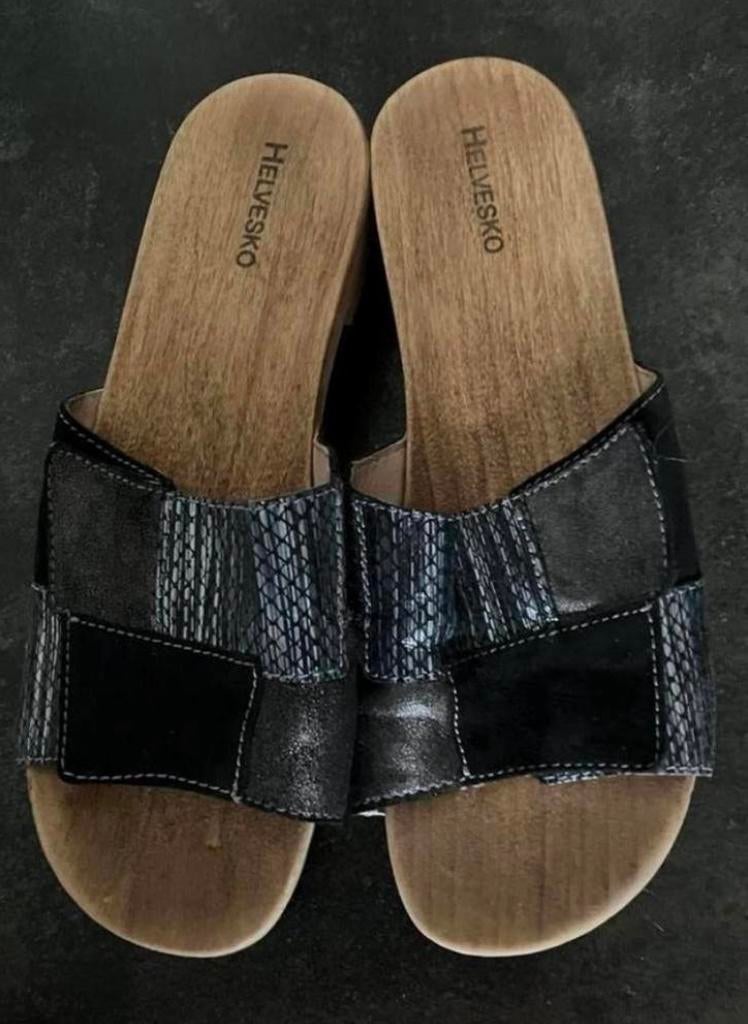 Helvesko clogs / klompen,z.g.a.n. maat 41+klittenband, Zwart, Zo goed als nieuw, Sandalen of Muiltjes, Ophalen of Verzenden