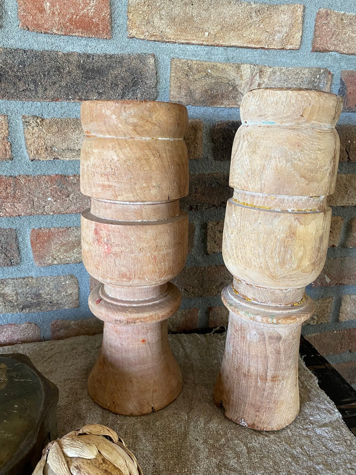 Landelijke set  robuuste houten kandelaars, Huis en Inrichting, Woonaccessoires | Kandelaars en Kaarsen, Ophalen of Verzenden
