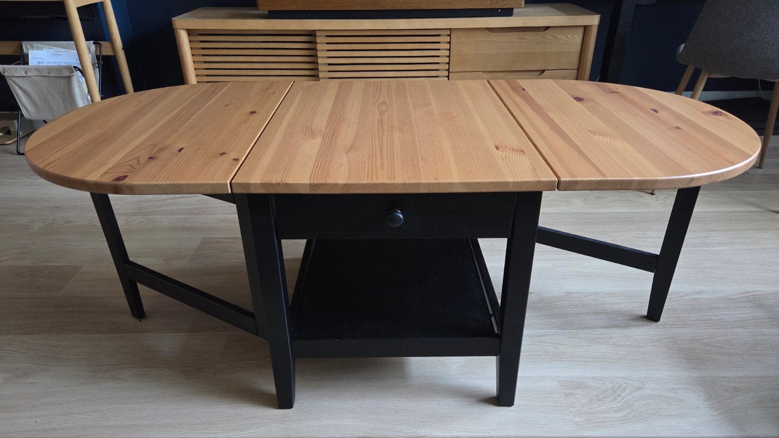Uitschuifbare Salontafel - grenen / zwart - Arkelstorp, Ophalen, 50 – 75, Gebruikt, 50 tot 100 cm