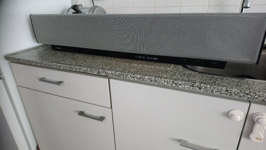 TE KOOP YAMAHA SOUNDBAR YSP 1000 MET ACTIVE SUB YST FSW 050, Ophalen, Met externe subwoofer, Zo goed als nieuw