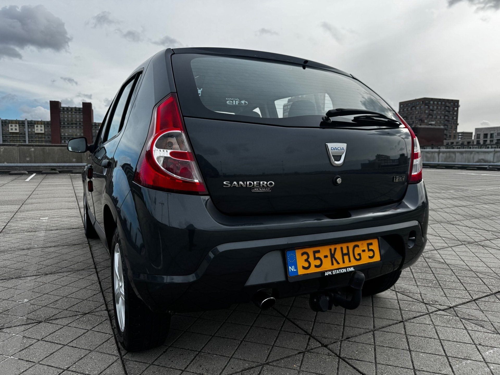 Dacia Sandero 1.2 Ambiance AIRCO TREKHAAK NAP APK, Auto's, Voorwielaandrijving, Dealer onderhouden, Stof, Gebruikt
