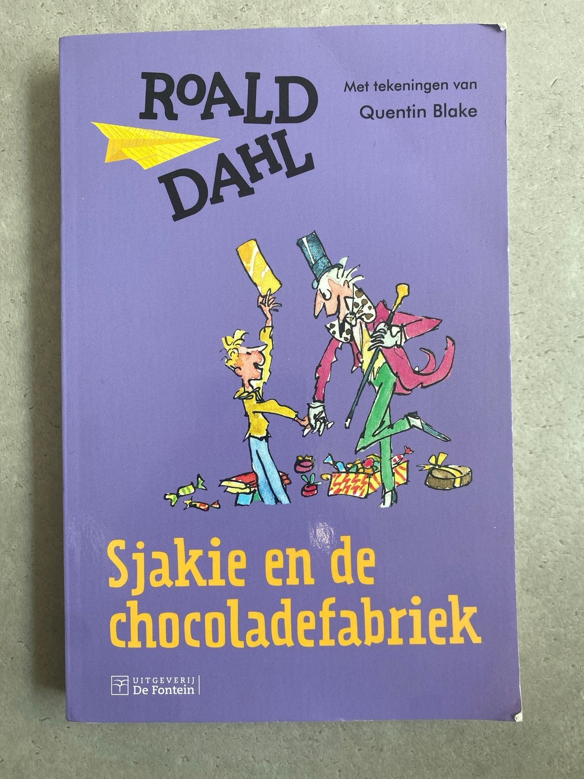 Sjakie en de chocoladefabriek - Roald Dahl, Boeken, Ophalen of Verzenden, Gelezen, Fictie algemeen