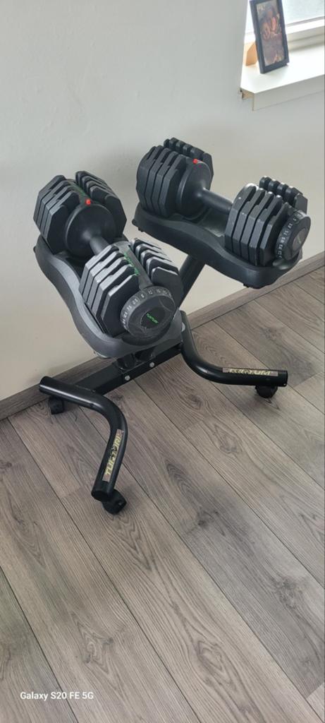 Verstelbare Dumbbells met Fitnessbank - Tunturi, Ophalen of Verzenden, Gebruikt, Benen, Dumbbell